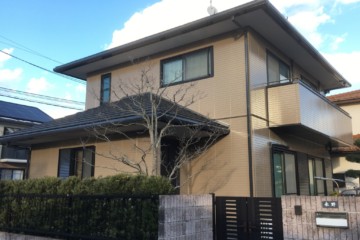 福岡県春日市紅葉丘東にお住まいのN様邸の塗装工事を行いました。