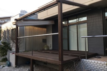 福岡県福岡市南区でウッドデッキ塗装工事・ウレタン塗膜防水工事を行いました。