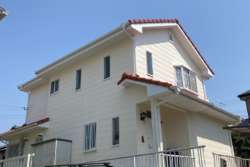 福岡県春日市で外壁塗装工事・屋根塗装工事・シーリング工事を行いました。