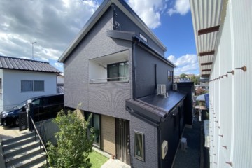 福岡県福岡市東区で外壁塗装工事・屋根塗装工事を行いました。