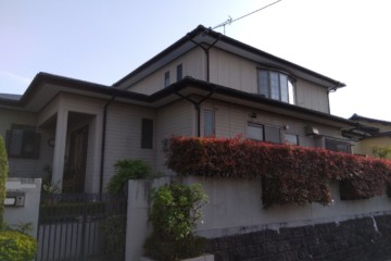 福岡県春日市で外壁塗装工事・屋根塗装工事・バルコニー防水工事・屋根板金工事を行っています。