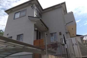 福岡県春日市塚原台で外壁塗装工事を行っています。