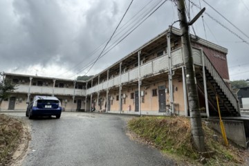 福岡県太宰府市でコーポ塗装工事・屋上防水工事を行っています。