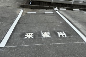 福岡県大野城市御笠川で駐車場ライン引きなおし工事を行いました。