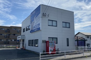 福岡県春日市大土居で事務所塗装工事を行っています。