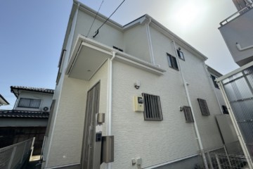 福岡県春日市松ヶ丘で外壁塗装工事・バルコニー防水工事を行いました。