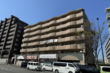 福岡県福岡市早良区でマンション外壁補修工事・シーリング工事を行っています。