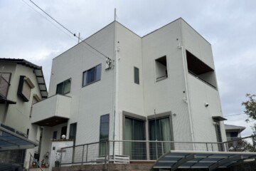 福岡県春日市で外壁塗装工事を行っています。