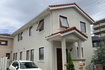 福岡県春日市若葉台で外壁塗装工事・シーリング工事を行いました。