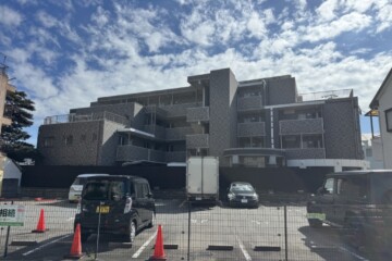 福岡県福岡市南区でマンション大規模改修工事を行っています。